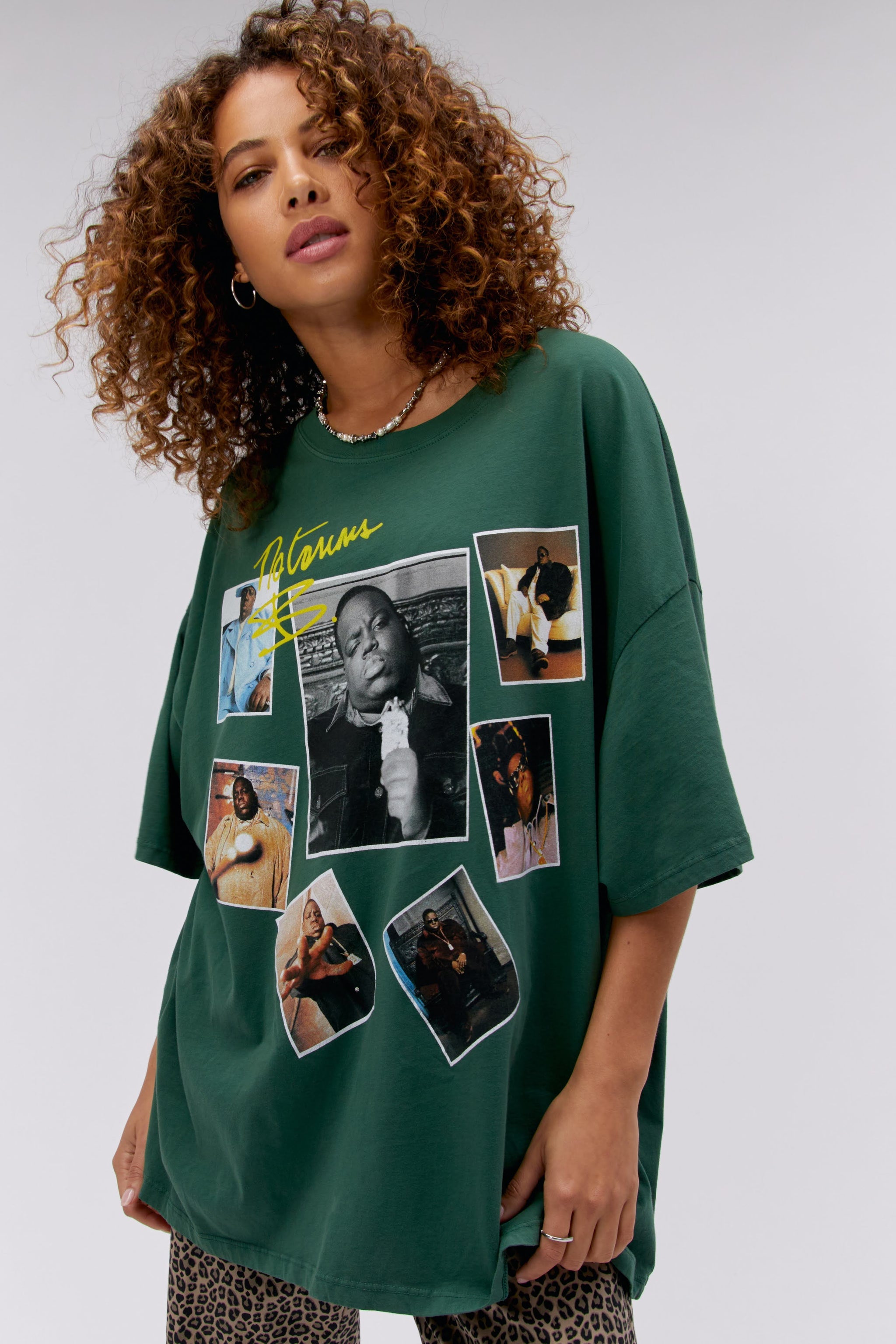 DayDreamer Biggie Signature OS T-Shirt W - Stormy Green – Manor.