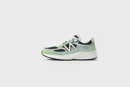 New Balance "Made in USA 990v6" M - Avocado