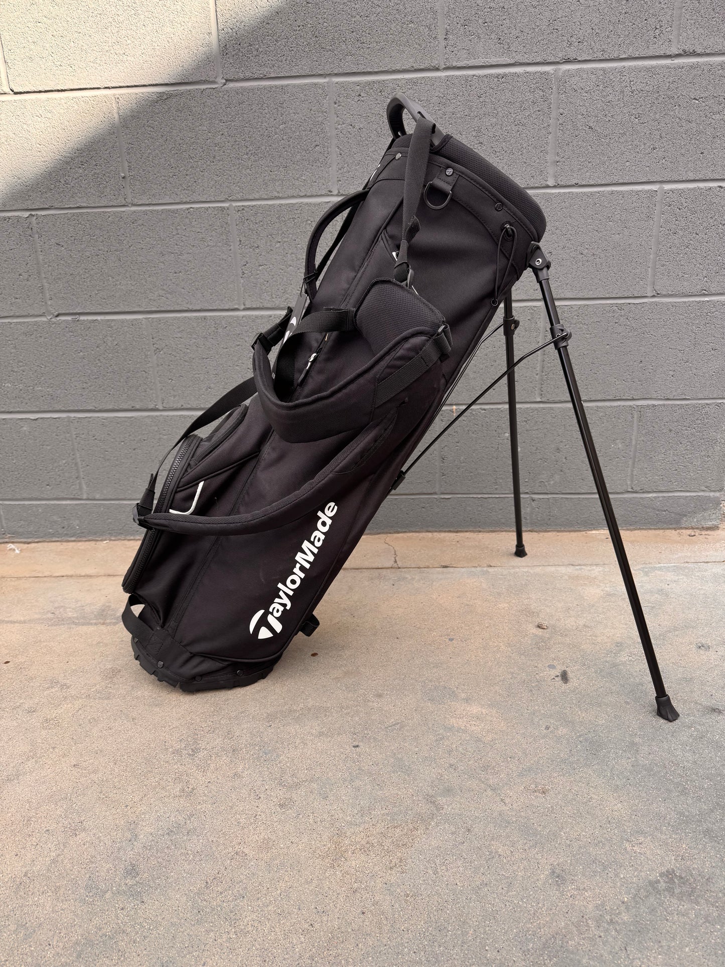 TaylorMade x Manor "Flextech Junior Golf Bag" - Black / White