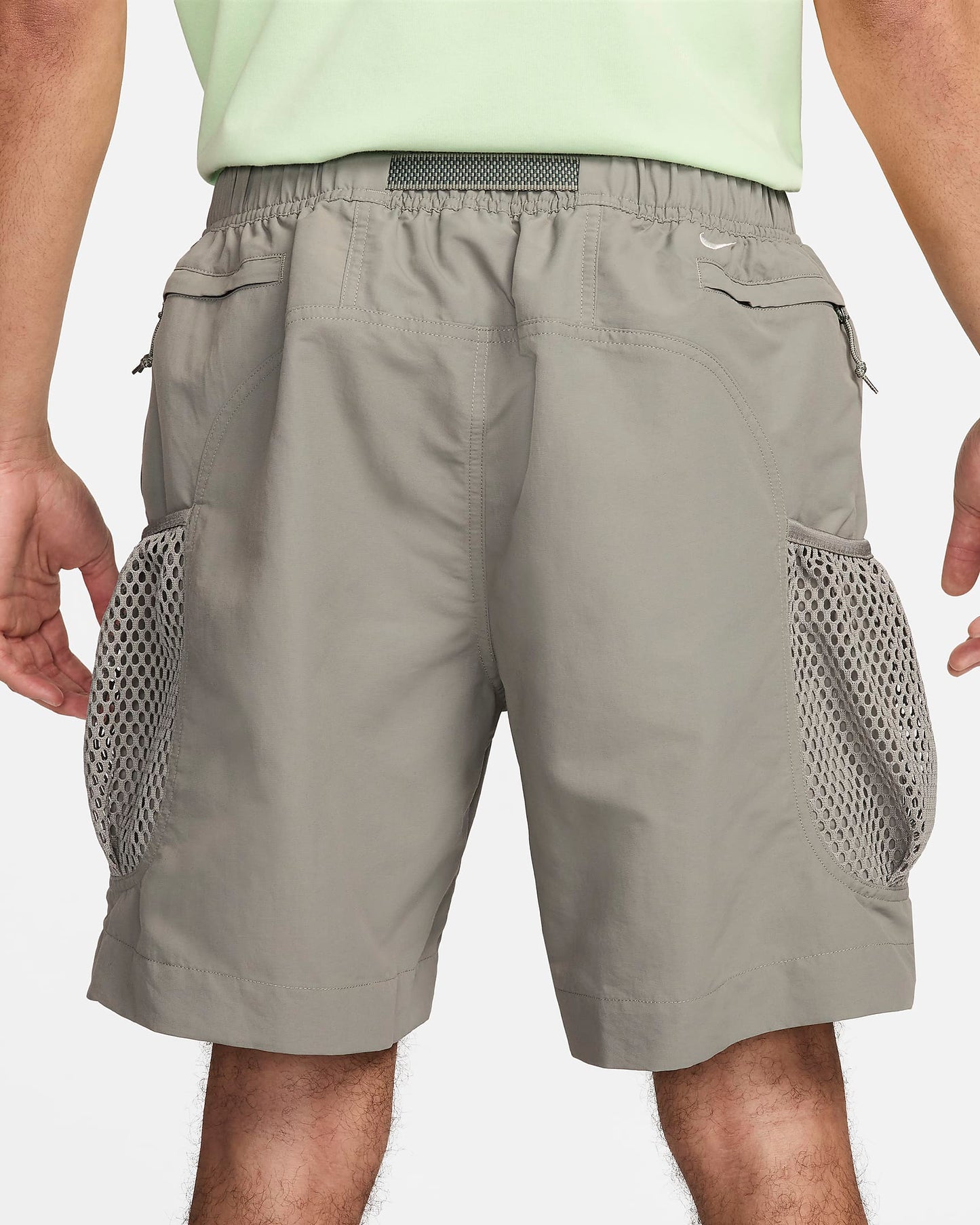 Nike "ACG "Snowgrass Cargo Shorts" M - Dark Stucco / Summit White