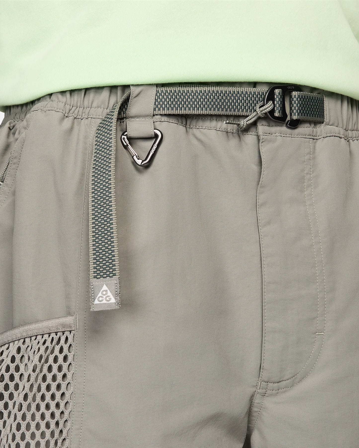 Nike "ACG "Snowgrass Cargo Shorts" M - Dark Stucco / Summit White