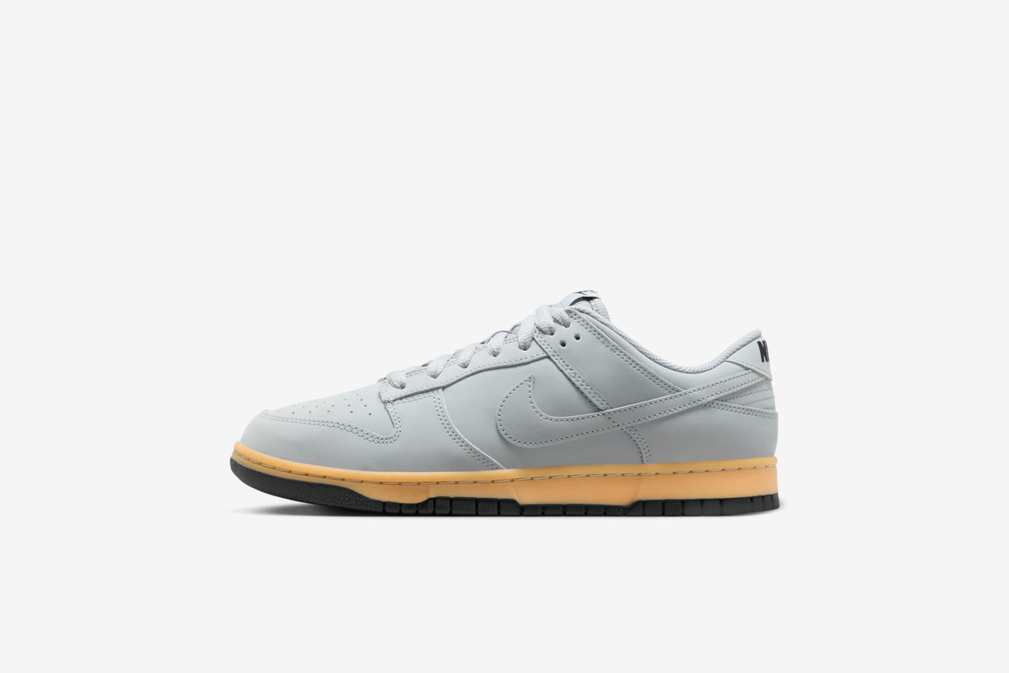 Nike "Dunk Low Retro SE" M - Wolf Grey / Wolf Grey / Gum Yellow