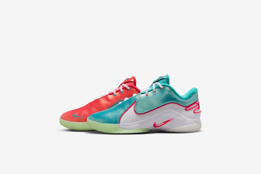 Nike  "LeBron XXII" M - Solar Red / Dusty Cactus-White (Christmas)