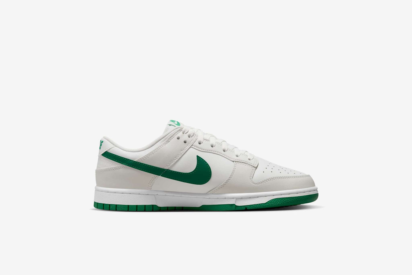 Nike "Dunk Low Retro" M - Summit White / Malachite