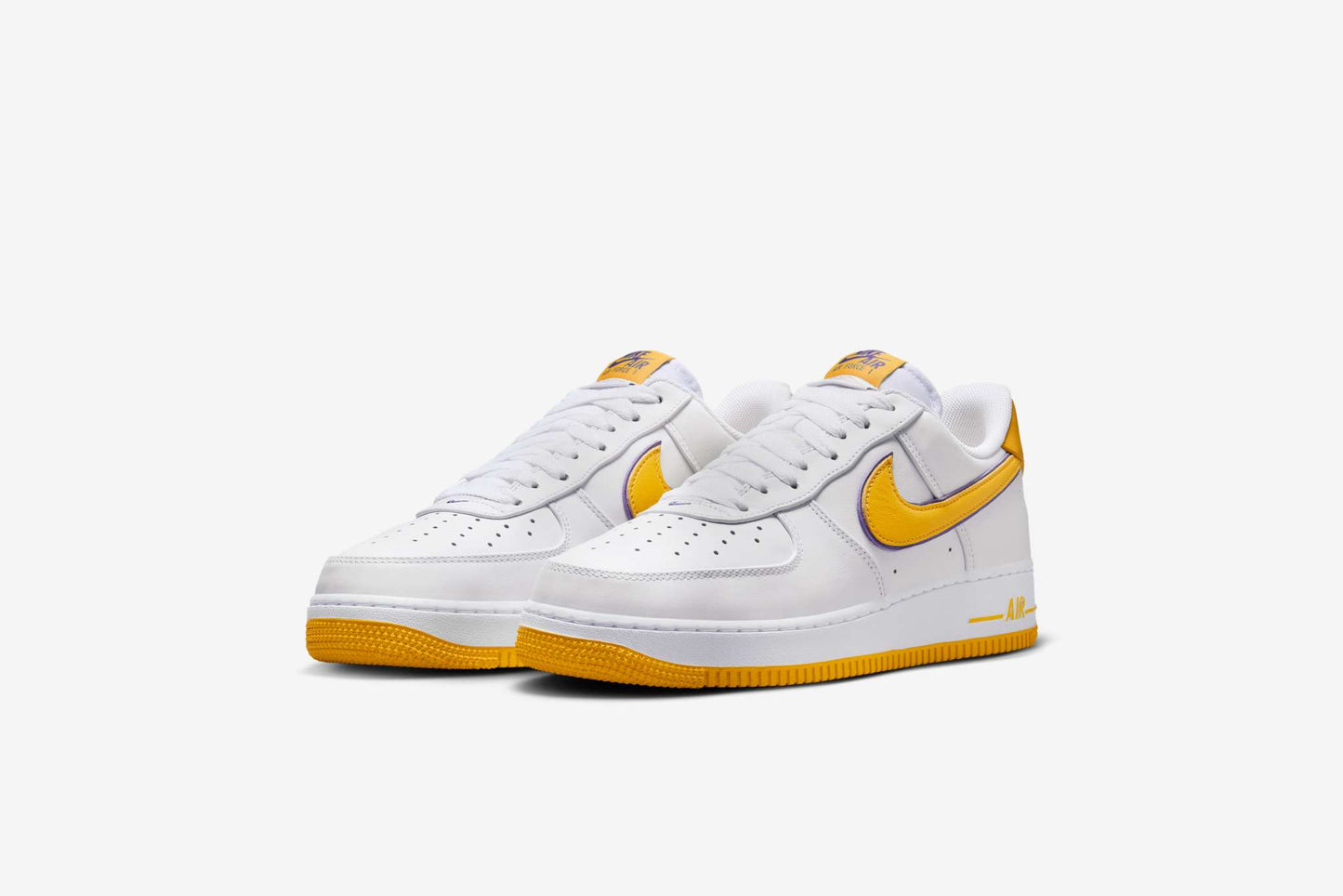 Nike "Air Force 1 Low Retro QS KB" M - White/ Varsity Maize / Varsity Purple