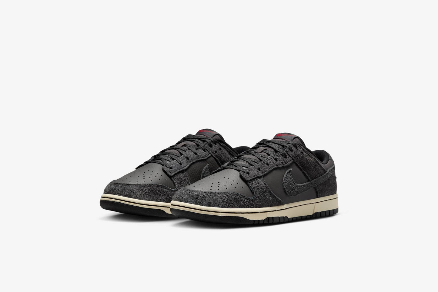 Nike "Dunk Low PRM" M - Black / Off Noir / Medium Ash