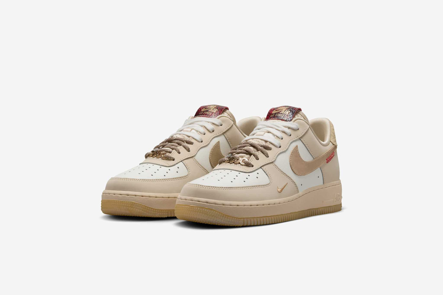 Nike "Air Force 1 '07 LX " W - Sail / Team Gold / Light Khaki