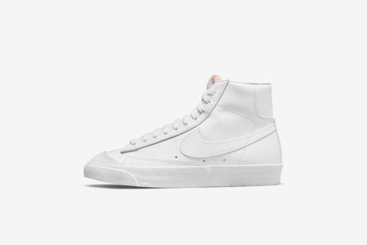 Nike "Blazer Mid '77" W - White / White