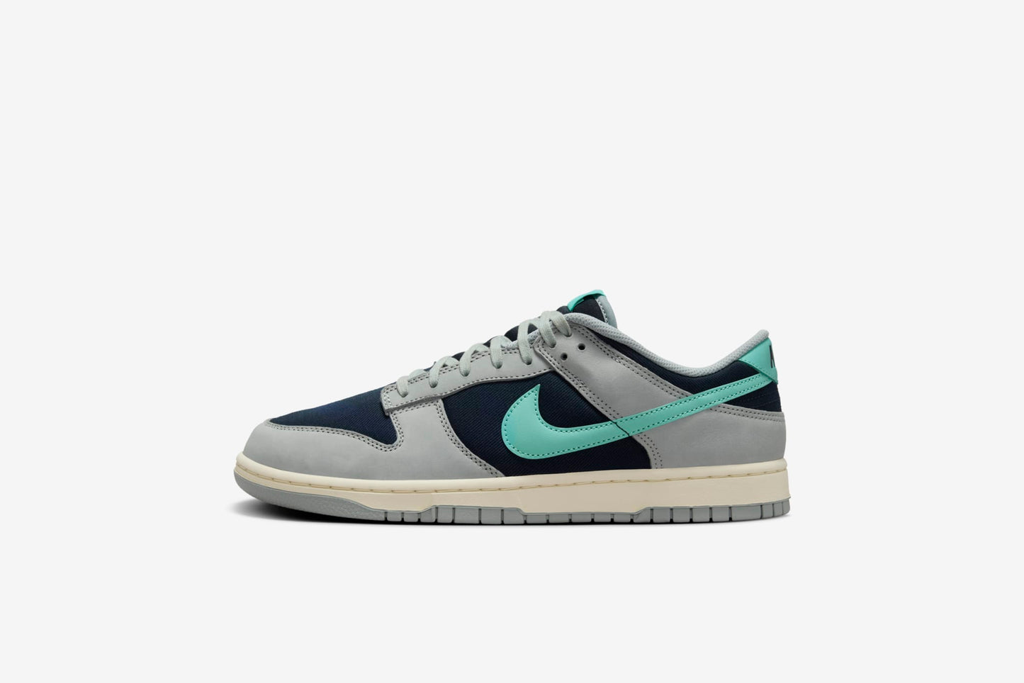 Nike "Dunk Low Retro PRM" M - Light Pumice / Green Forest