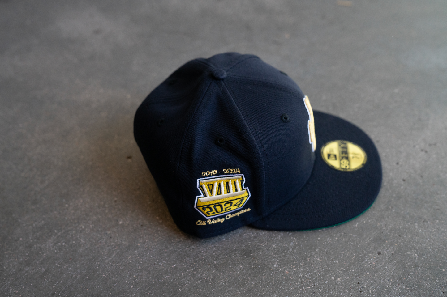 Manor x New Era "8 Year Anniversary Hang Time" 59FIFTY Fitted - Navy / Gold