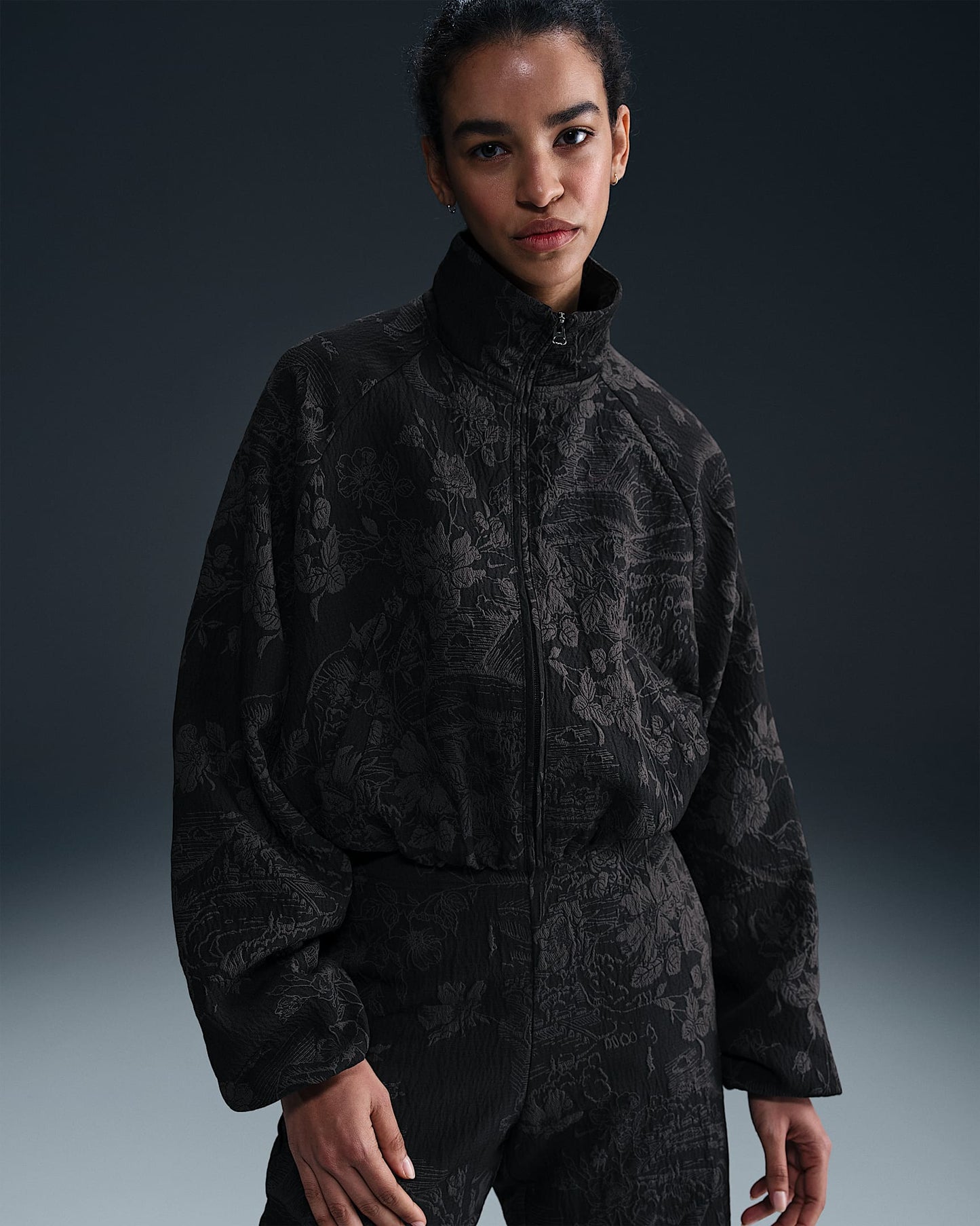 Nike "Oversized Jacquard Track Jacket" W - Black / Anthracite