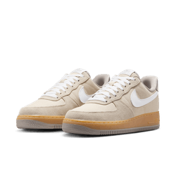 Nike "Air Force 1 '07 " W - Light Khaki / White / Gum Yellow